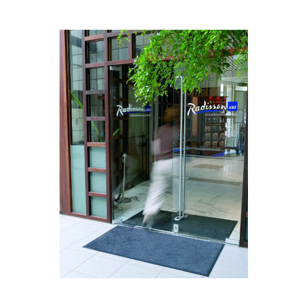 Classic Solutions Carpetă antipraf interior – Nylon răsucit, suport nitrilic antiderapant, reține praf și umiditate, ideală pentru trafic intens