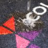 Carpete trafic intens personalizate (Logo Mats) (3) Logo Mats Carpetă antipraf interior personalizată – Reține praf și umiditate, antiderapantă, ideală pentru zone cu trafic intens